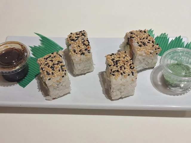 producto de Aama Sushi y Poke